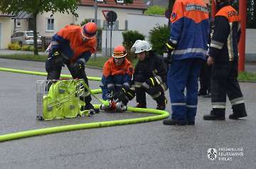 FF Piflas: Leistungsprüfung mit drei Gruppen erfolgreich abgelegt