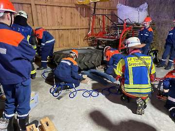 24-Stunden-Übung der Jugendfeuerwehr Tiefenbach