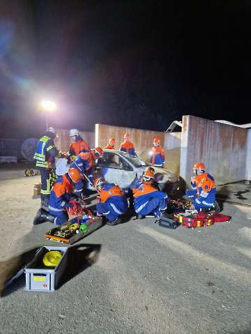 24-Stunden-Übung der Jugendfeuerwehr Tiefenbach